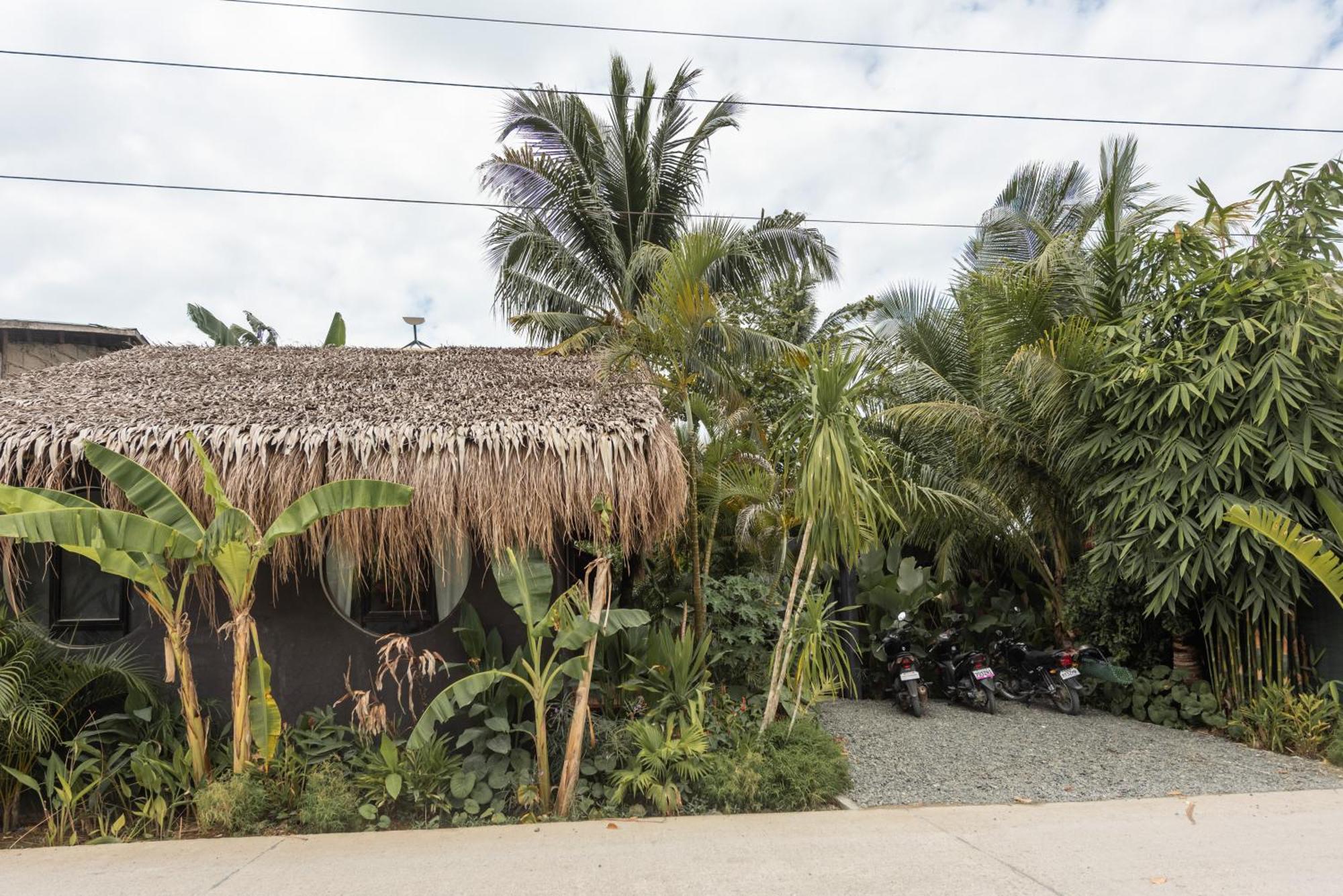 Апартаменты Zahara House Siargao Catangnan Экстерьер фото